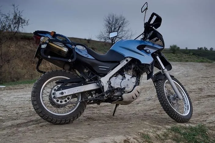 Ile kosztuje przerejestrowanie motocyklu 125 cm³ — rzeczywiste koszty i jak je zmniejszyć