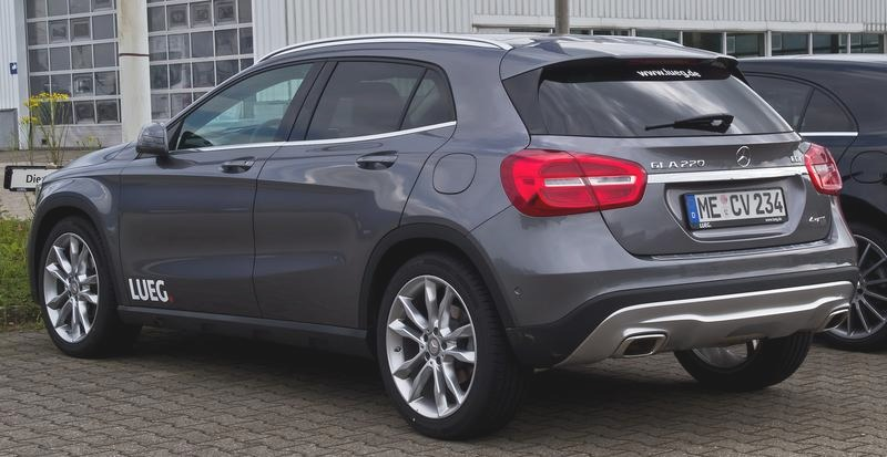 Mercedes GLA 220 – czy warto? Analiza kosztów, zalet i opinii