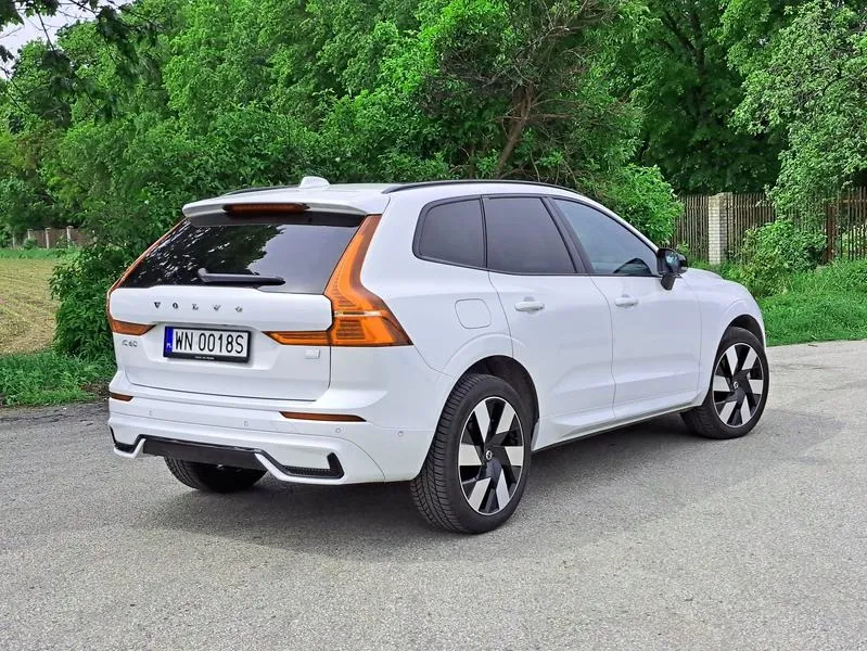 Volvo XC60: ceny, dane techniczne i wersje – jaki napęd wybrać?