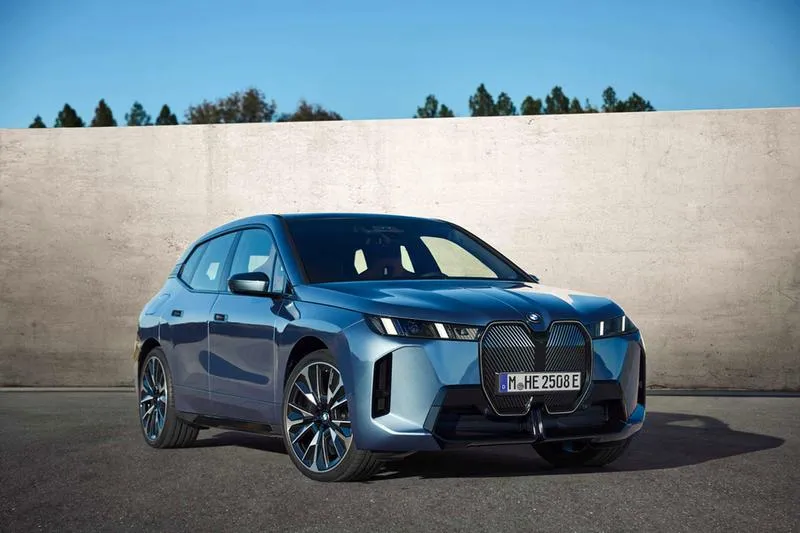 Ładowanie BMW iX
