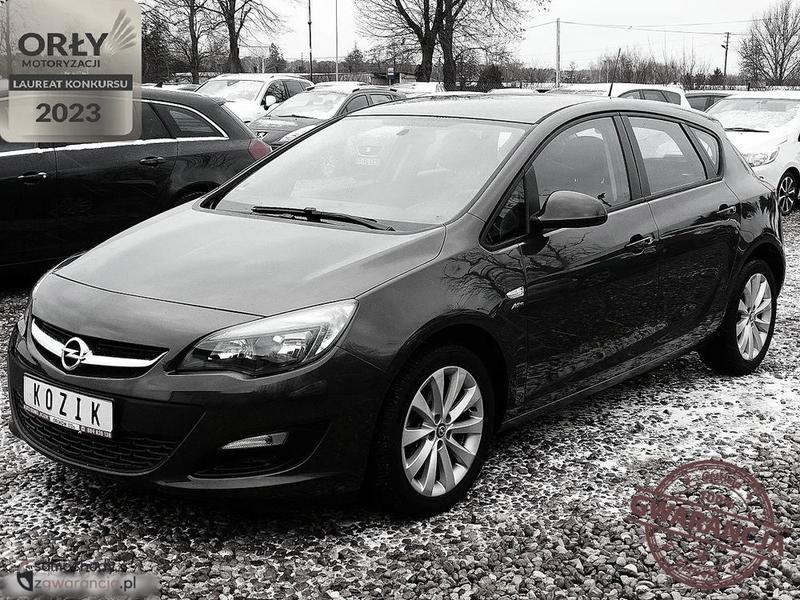 Opel Astra J